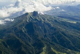 Les volcans et forêts de la Montagne Pelée des pitons du nord au patrimoine mondial de l'Unesco ?